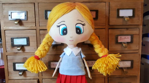 poupée julia et le lutin d'eau